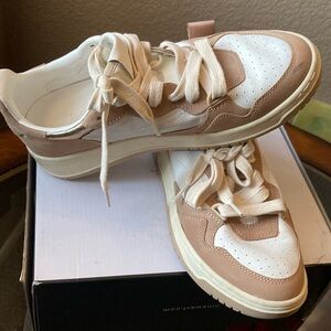 Steve Madden White and Tan Sneakers Premium Leather Design